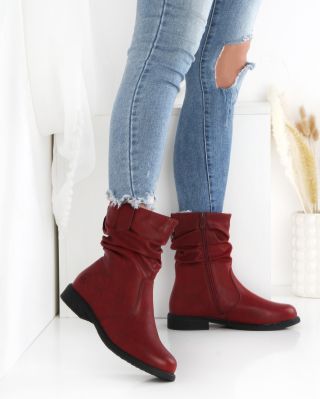 ❤️Nadčasové, elegantní a ženské. Dámské vínové kozačky jsou must-have této sezóny ✨ www.sboty.cz Kód: SG-962-5R · · · · ·...